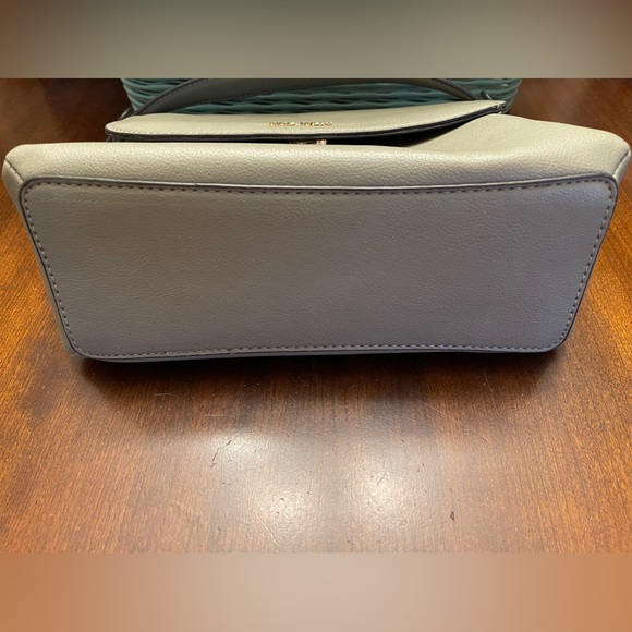 NINE WEST Shoulder Bag - Picture 5 of 9